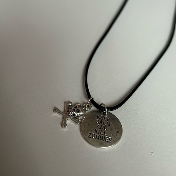 Zombie Necklace ๐งโโ๏ธ - Picture 3 of 5